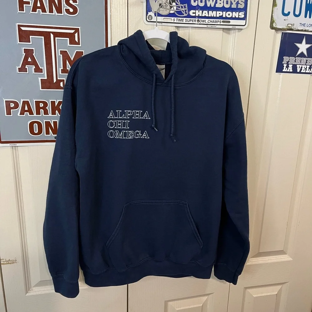 Dallas Texas Alpha Chi Omega Pullover Hoodie - Picture 4 of 7